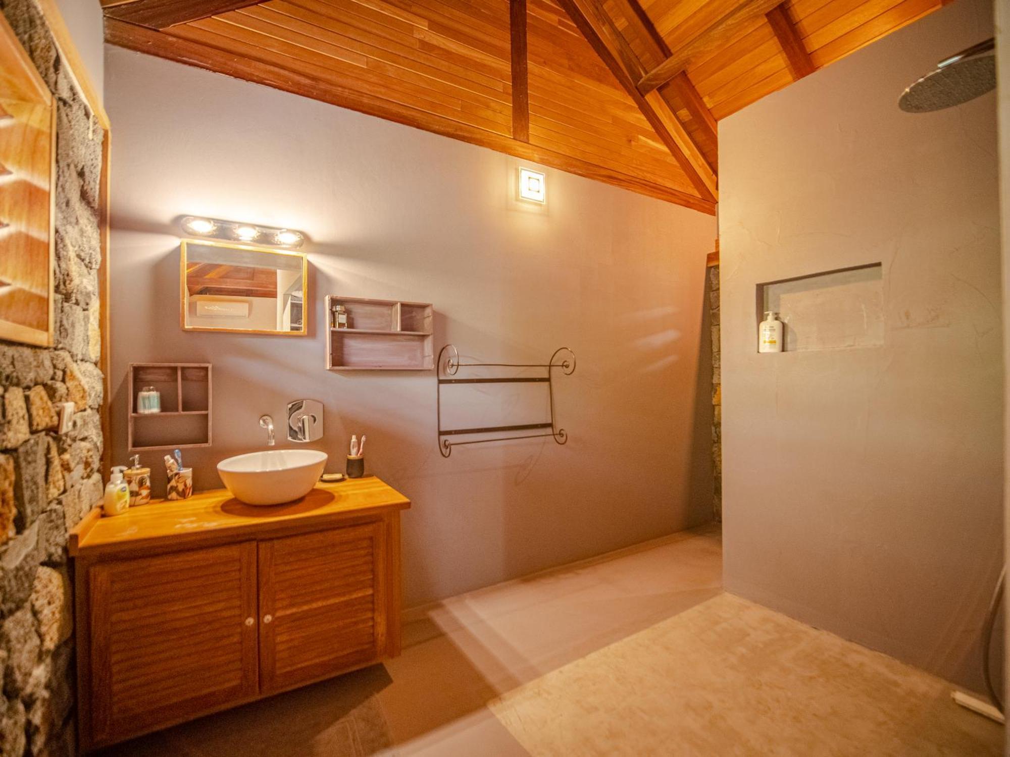 La Kaz Veloutier - Villa 4 Chambres Avec Piscine La Saline Les Bains Eksteriør billede